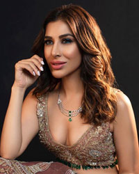 Sophie Choudry